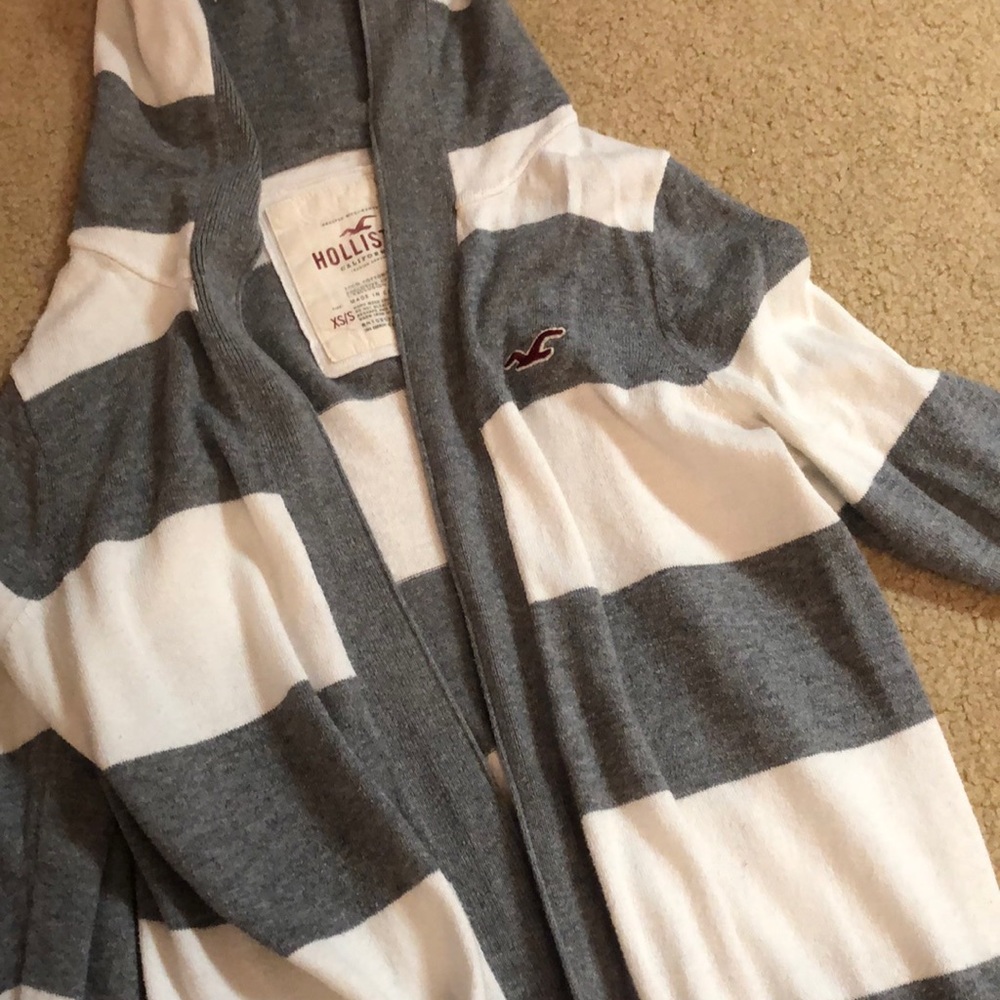 hollister cardigan
